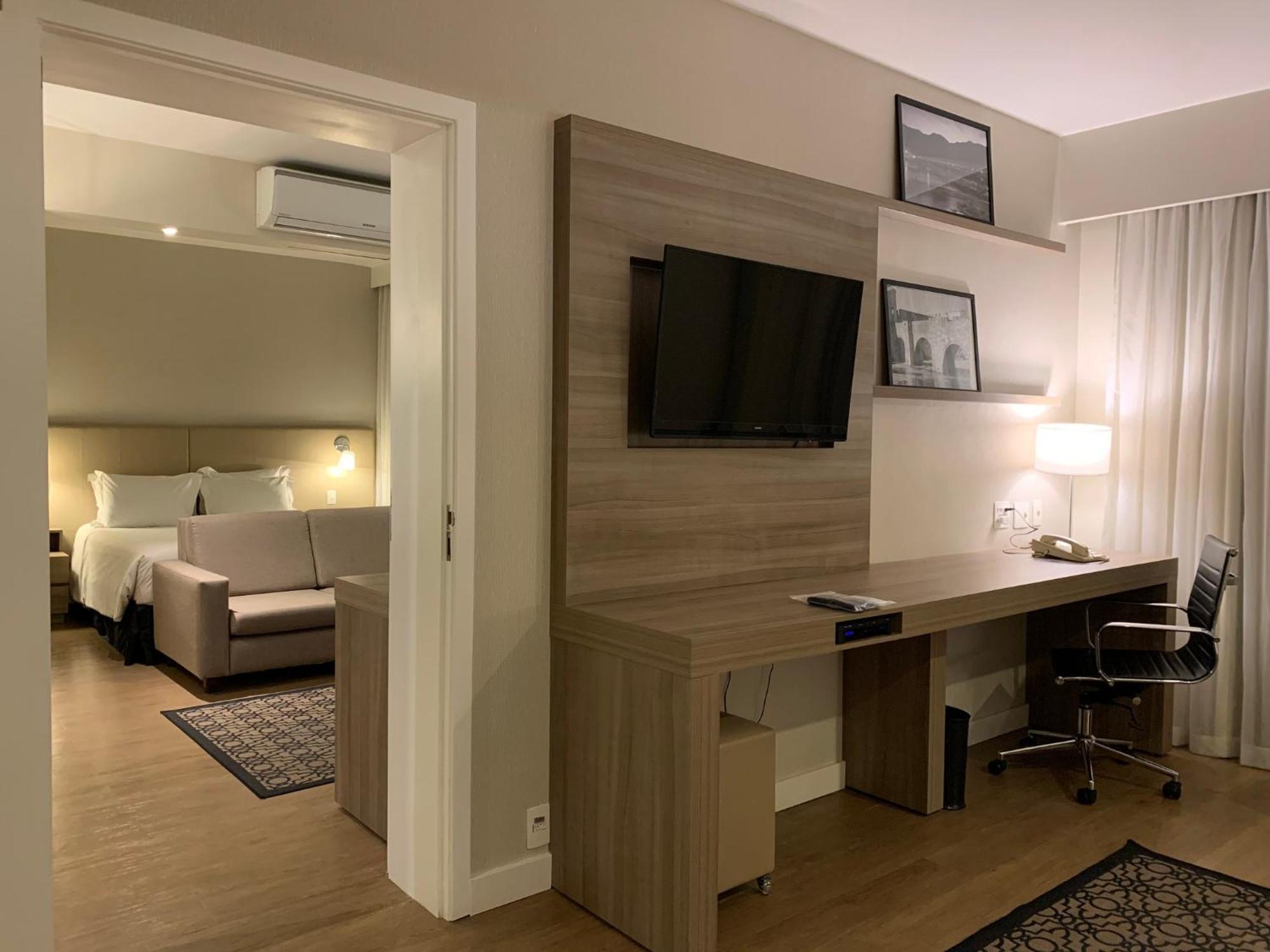 Staybridge By Ihg Hotel