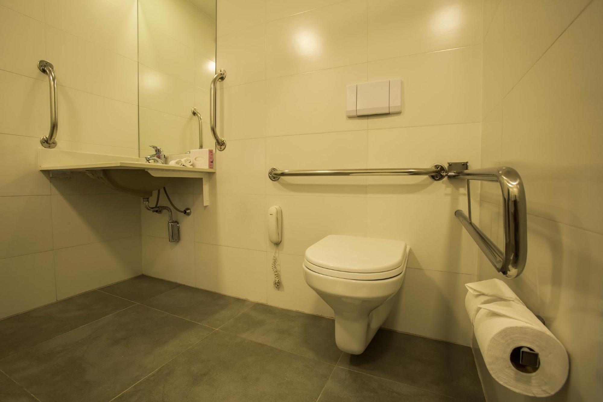 Staybridge By Ihg Hotel 4*
